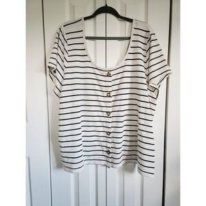 Torrid 5 Short Sleeve Sweater‎ Striped Knit Tan Black Faux Button Front Size 5X